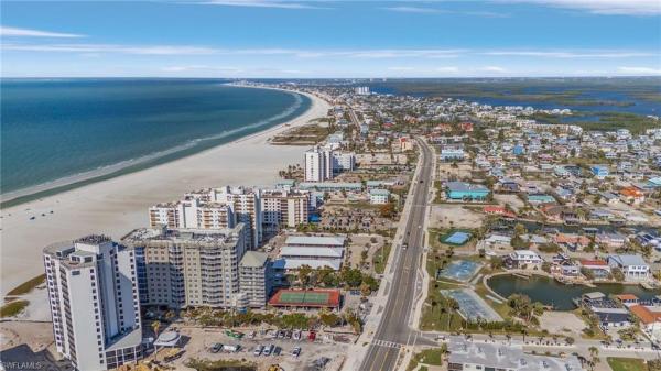 Gullwing Beach Resort, 6620 Estero Blvd #801, Fort Myers Beach, Florida 33931, image 2