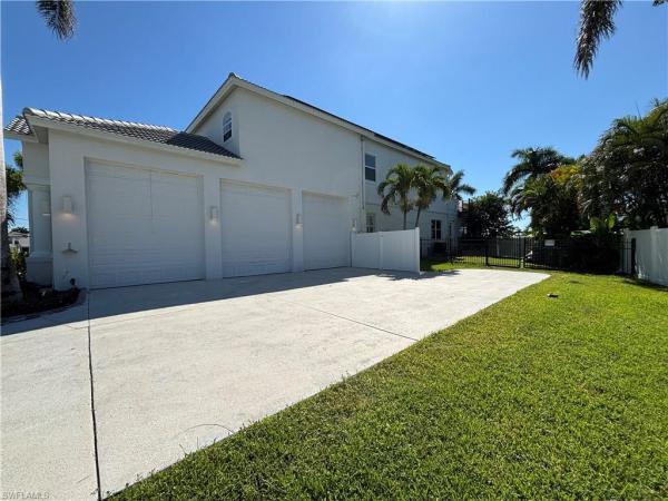 Cape Coral, 2938 40th St, Cape Coral, Florida 33914, image 1