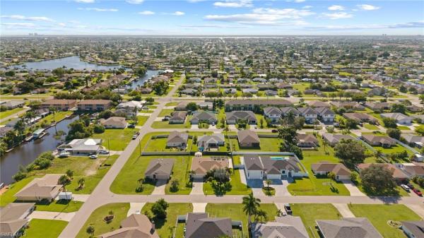 Cape Coral Residential, 3506 Santa Barbara Pl, Cape Coral, Florida 33914, image 2
