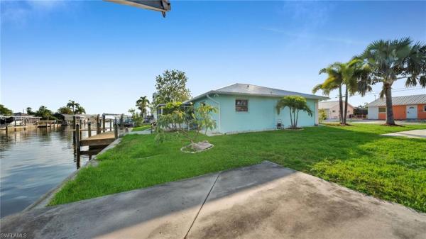 Island Harbors, 2758 Bruce St, Matlacha, Florida 33993, image 2