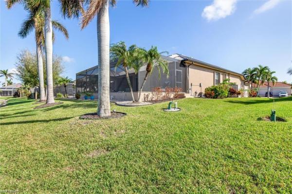 Royal Tee Country Club Estates, 11768 Lady Anne Cir, Cape Coral, Florida 33991, image 1