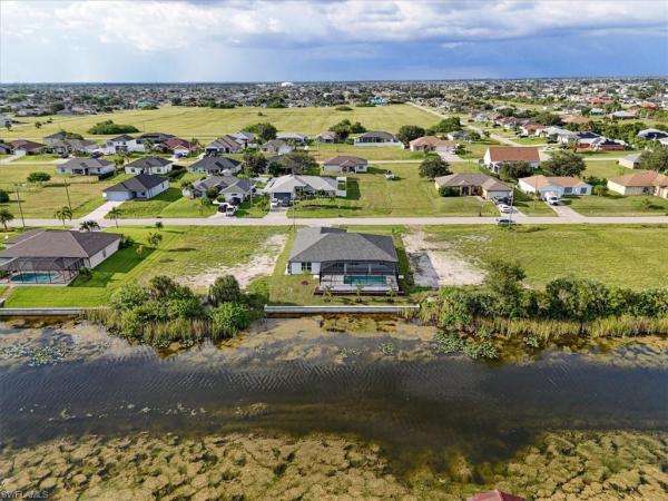 Cape Coral Residential, 1012 9th St, Cape Coral, Florida 33993, image 2
