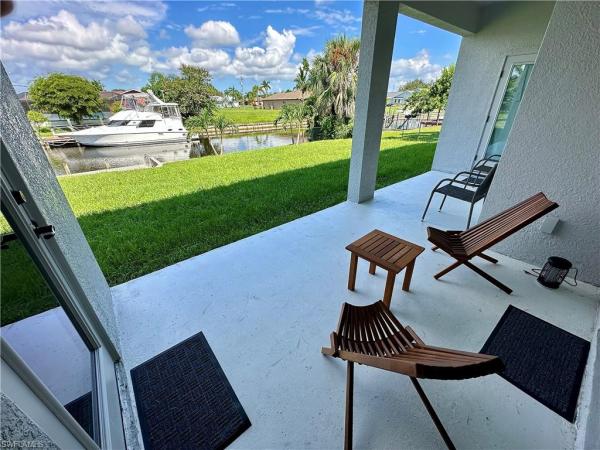 Cape Coral, 926 23rd Pl, Cape Coral, Florida 33990, image 2