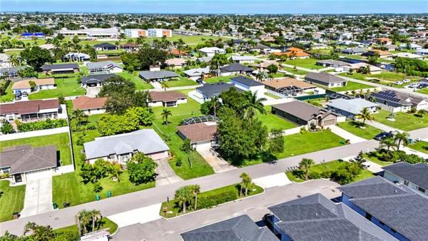 Cape Coral Residential, 3516 Santa Barbara Pl, Cape Coral, Florida 33914, image 2