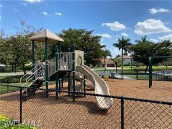 Reflection Isles, 10960 Cherry Laurel Dr, Fort Myers, Florida 33912, image 2