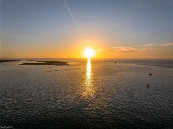 645 La Peninsula Blvd, Naples, Florida 34113, image 1