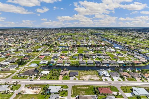 Cape Coral Residential, 3401 W Embers Pkwy, Cape Coral, Florida 33993, image 3