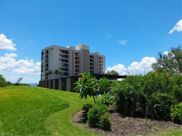 Moorings Point, 4510 Key Dr #304, North Fort Myers, Florida 33903, image 1