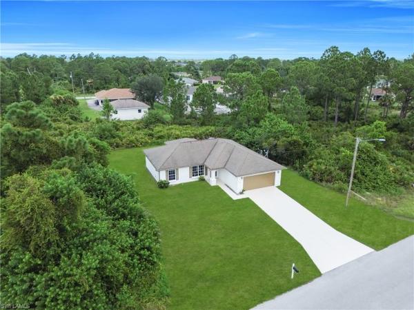Lehigh Acres, 418 Palmyra Ave, Lehigh Acres, Florida 33974, image 1