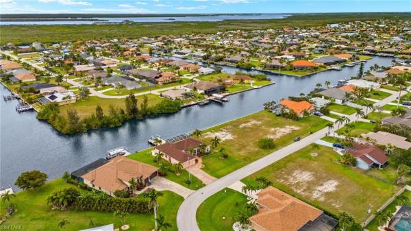 Cape Coral, 3428 27th Pl, Cape Coral, Florida 33914, image 1