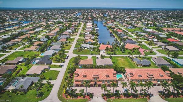 Tuscany Villas, 4910 17th Pl #7, Cape Coral, Florida 33914, image 2