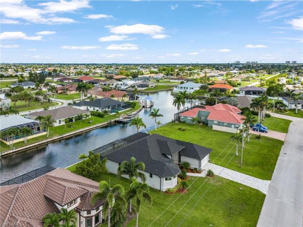 Cape Coral, 3605 17th Pl, Cape Coral, Florida 33914, image 2