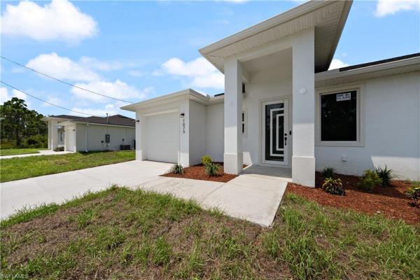 Lehigh Acres, 1075 E Barnett St, Lehigh Acres, Florida 33974, image 1