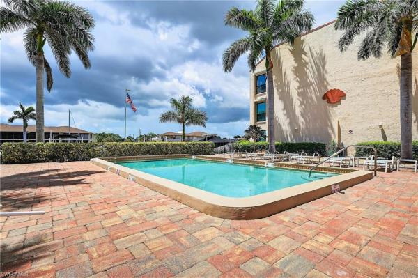 Park View Pointe, 4006 20th Pl #5, Cape Coral, Florida 33904, image 3