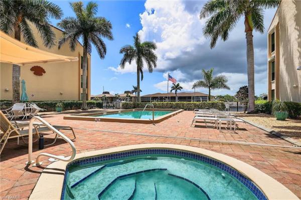 Park View Pointe, 4006 20th Pl #5, Cape Coral, Florida 33904, image 2
