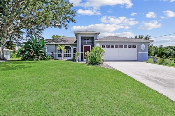 Mirror Lakes, 141 Zenith Cir, Fort Myers, Florida 33913, image 2