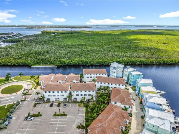 5816 Shell Cove Dr #118, Cape Coral, Florida 33914, image 1