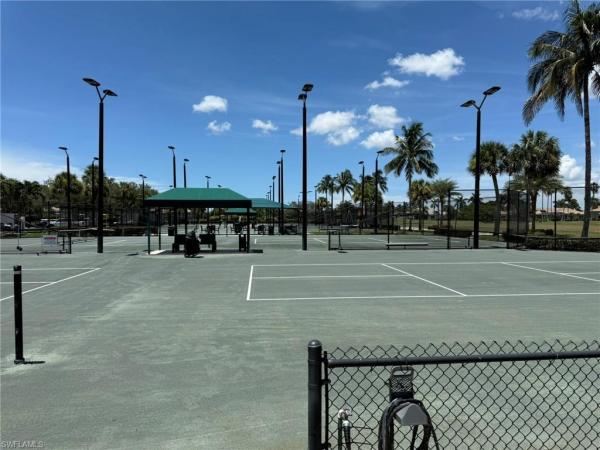 Sommerset Villas, 8853 Middlebrook Dr, Fort Myers, Florida 33908, image 3