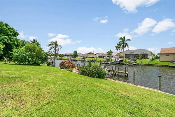 Cape Coral Residential, 1104 16th Ter, Cape Coral, Florida 33990, image 2