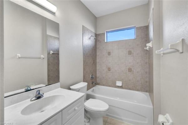 Cape Coral Residential, 3917 20th Pl, Cape Coral, Florida 33914, image 1