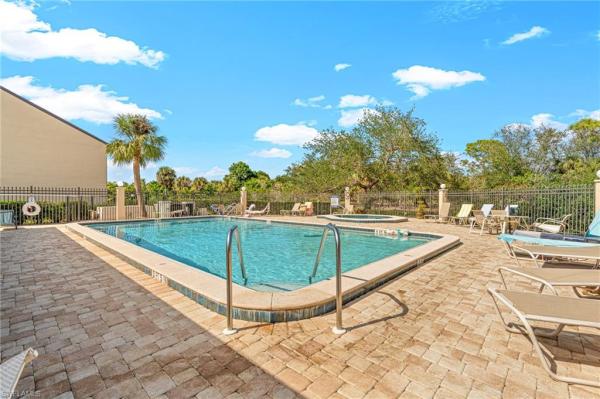 8474 Charter Club Cir #12, Fort Myers, Florida 33919, image 1