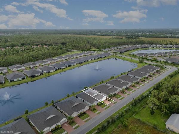 Magnolia Landing, 20498 Plumwood Loop, North Fort Myers, Florida 33917, image 2