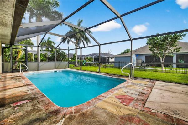 Cape Coral Residential, 1826 SW 28th Ter, Cape Coral, Florida 33914, image 2