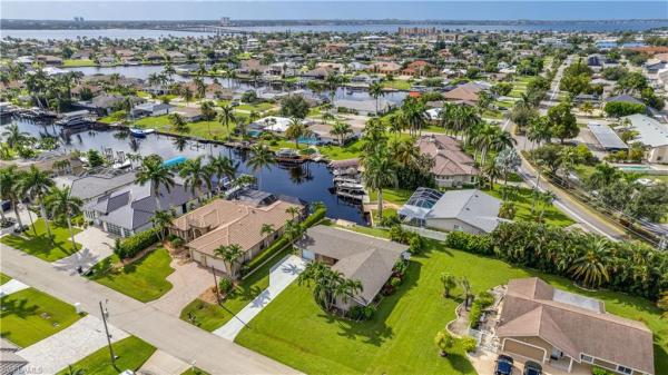 Cape Coral Residential, 1712 43rd St, Cape Coral, Florida 33904, image 2