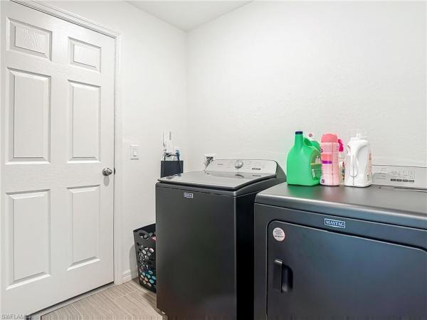 Cape Coral, 2108 2nd Pl, Cape Coral, Florida 33993, image 2
