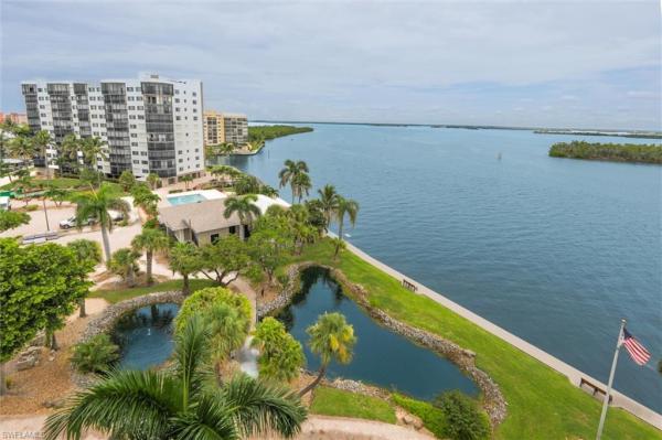 Harbour Pointe At Bay Beach, 4263 Bay Beach Ln #713, Fort Myers Beach, Florida 33931, image 1