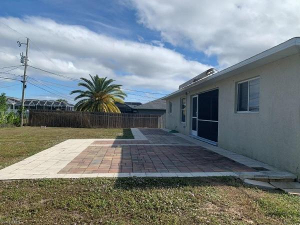Cape Coral, 703 SW 22nd St #, Cape Coral, Florida 33991, image 2