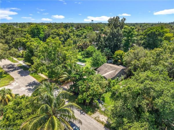Russell Park, 262 Palmacea Rd, Fort Myers, Florida 33905, image 1