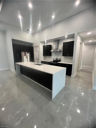 Tanglewood, 5042 Westminster Dr, Fort Myers, Florida 33919, image 1