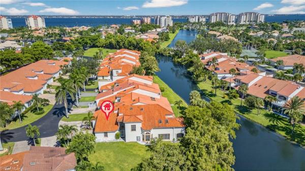 Stella Del Mar Townhouses, 15101 Stella Del Mar Ln, Fort Myers, Florida 33908, image 1