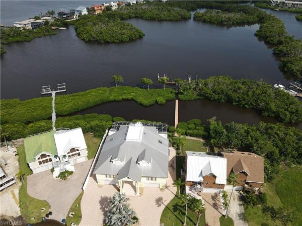 Indian Bayou, 21523 Indian Bayou Dr, Fort Myers Beach, Florida 33931, image 2
