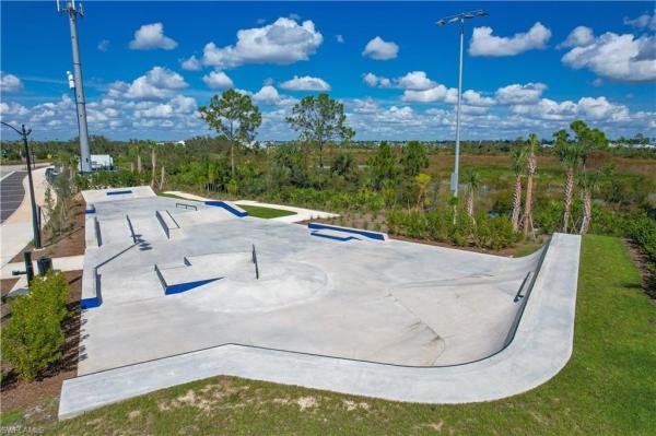 42186 Edgewater Dr, Punta Gorda, Florida 33982, image 2