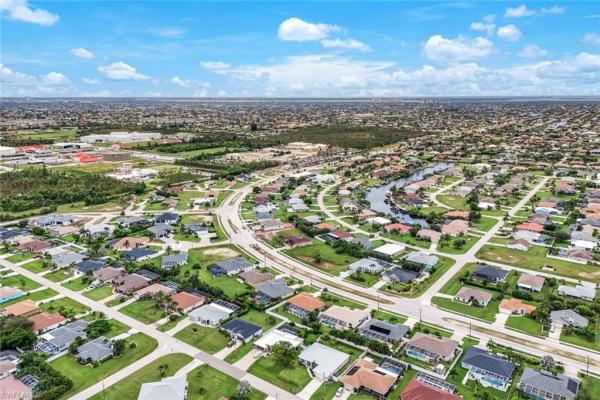 Cape Coral Residential, 2610 32nd St, Cape Coral, Florida 33914, image 2