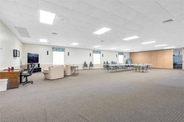 1376 Brandywine Cir #4, Fort Myers, Florida 33919, image 1