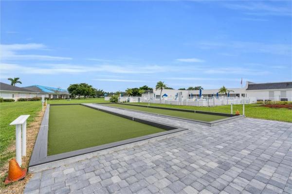 1376 Brandywine Cir #4, Fort Myers, Florida 33919, image 1