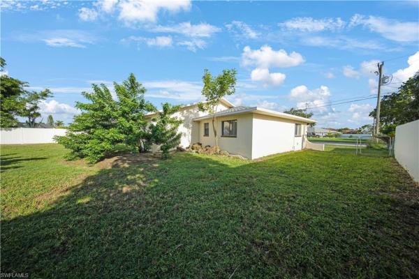 Cape Coral Residential, 1813 Bolado Pkwy, Cape Coral, Florida 33990, image 3