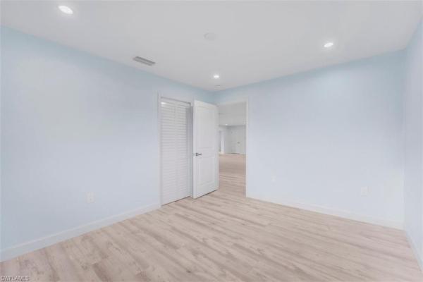 Island Park Woodlands, 6293 Park Rd, Fort Myers, Florida 33908, image 1