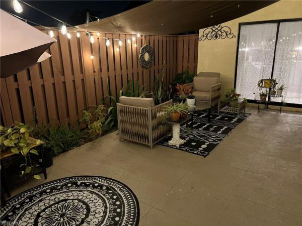 5235 Cedarbend Dr #4, Fort Myers, Florida 33919, image 1