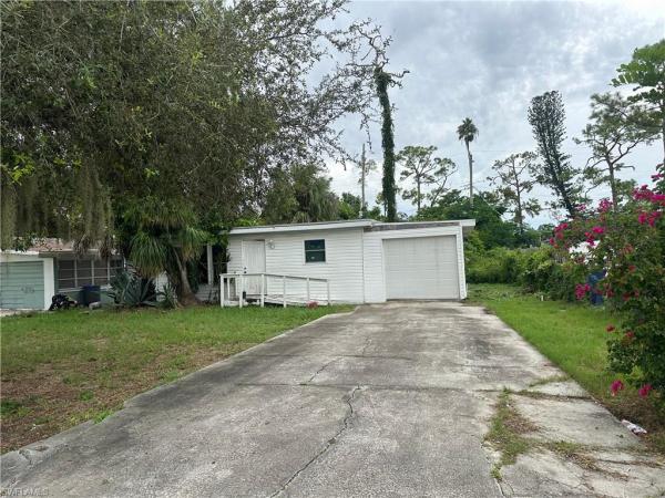 Pine Manor, 5424 8th Ave, Fort Myers, Florida 33907, image 1