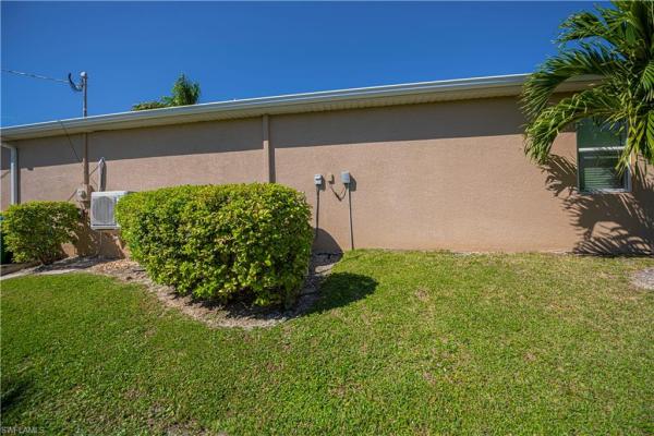 Cape Coral, 2663 SW 32nd St, Cape Coral, Florida 33914, image 1