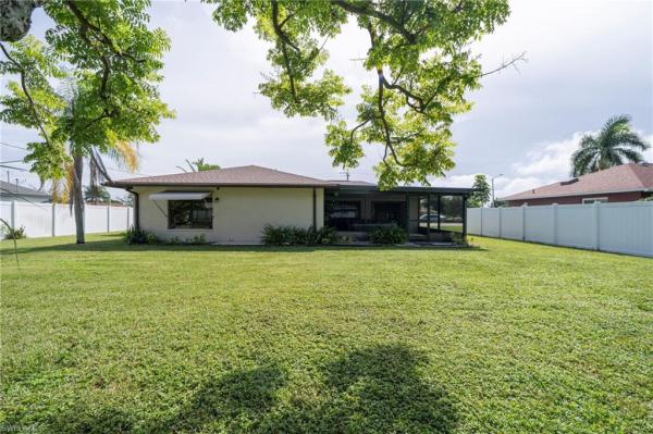 Cape Coral Residential, 1914 Country Club Blvd, Cape Coral, Florida 33990, image 2