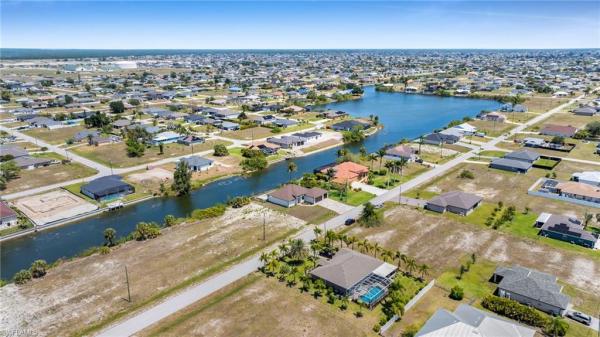 Cape Coral Residential, 1427 17th St, Cape Coral, Florida 33993, image 1
