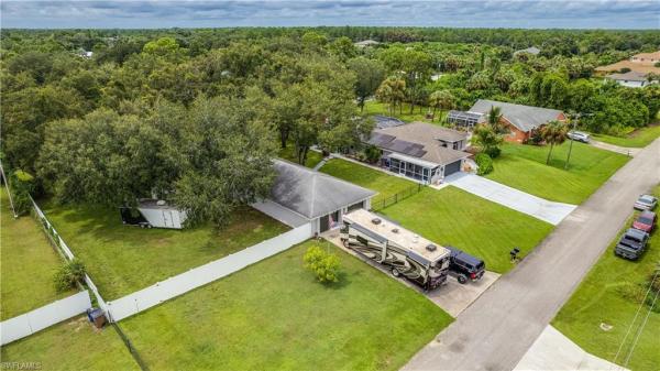 Lehigh Acres, 517 Hibiscus Ave, Lehigh Acres, Florida 33972, image 1