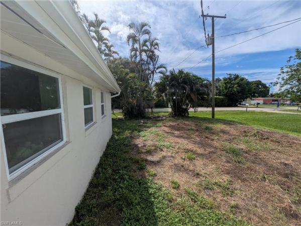 Senseman Homes, 2123 Braman Ave, Fort Myers, Florida 33901, image 1