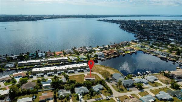 Cape Coral Residential, 1719 Sandy Cir, Cape Coral, Florida 33904, image 3