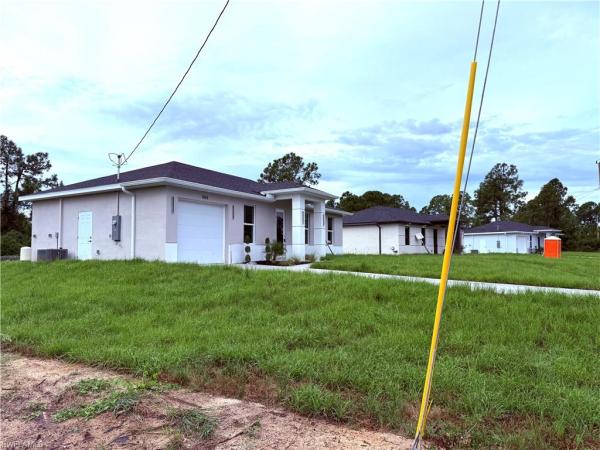 Lehigh Acres, 363 Hermosa Ave, Lehigh Acres, Florida 33974, image 2